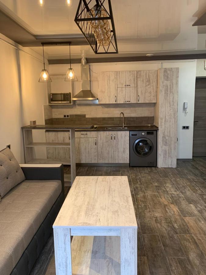 Art Apart 47 Erivan Exterior foto